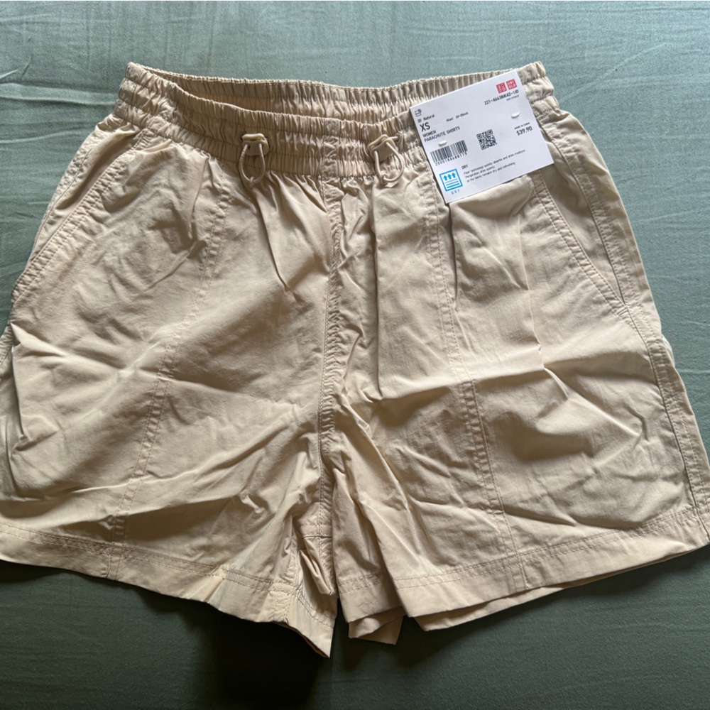 Uniqlo 2024 Parachute Shorts Beige XS NWT
